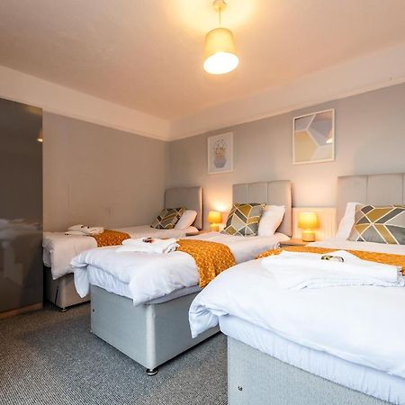 Best Price! Perfect Gunwharf Accommodation - 5 Single Beds Or Kingsize Free Parking Portsmouth Exteriör bild