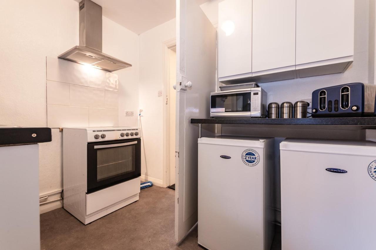 Best Price! Perfect Gunwharf Accommodation - 5 Single Beds Or Kingsize Free Parking Portsmouth Exteriör bild